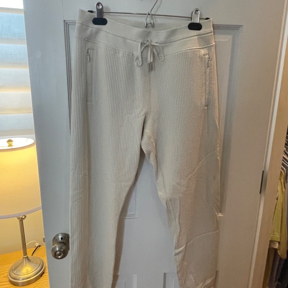 Lululemon Engineered Warmth Jogger Pants Opal Size 8 $138 - Picture 3 of 6